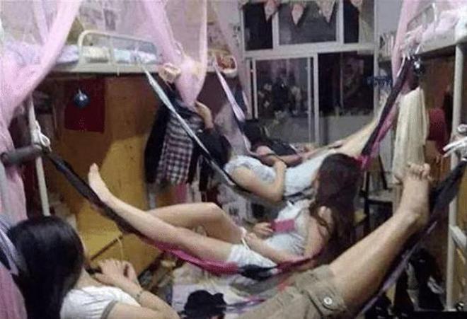 终于看到真实的女生宿舍了！亮瞎你的双眼哈哈哈哈(图6)