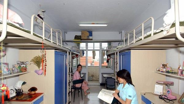 大一新生选宿舍4人间6人间哪个好？一旦选错难受4年(图3)