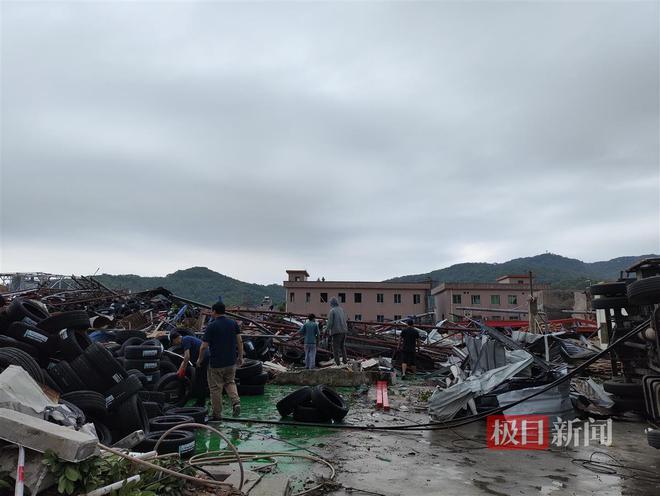 广州龙卷风亲历者：席卷速度极快被顶棚一度砸晕所幸伤势轻微(图5)