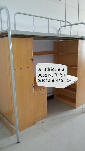 学生午休宿舍竟有30多个床位家长：感觉像鸟笼一样太压抑(图1)