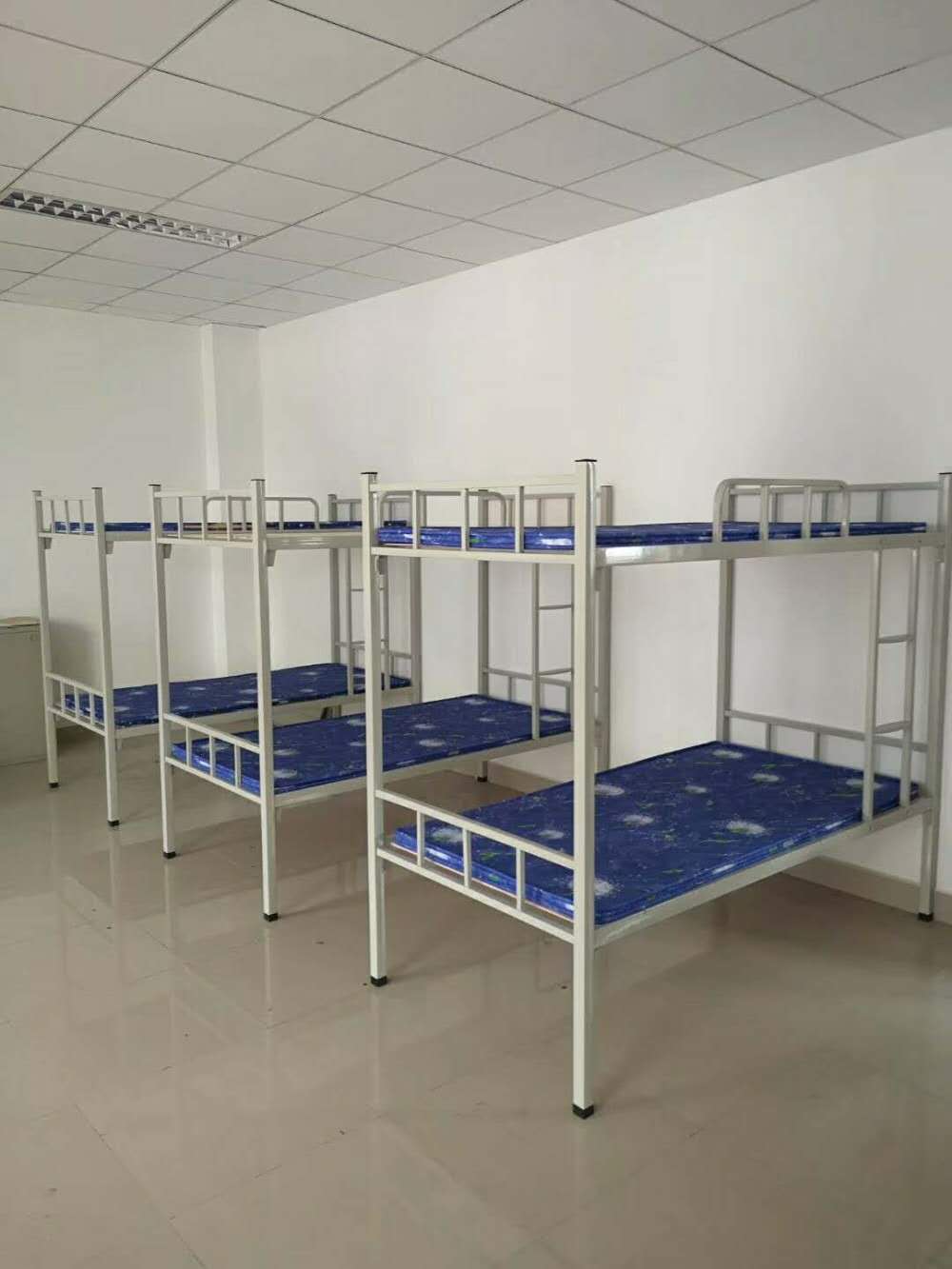 洛阳丰龙办公家具有限公司以146212500元中标湛江市高级技工学校学生宿舍寝具采购项目(图1)