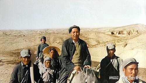 蒋介石来到延安在毛主席之前的窑洞住了一晚他为何彻夜难眠？(图3)