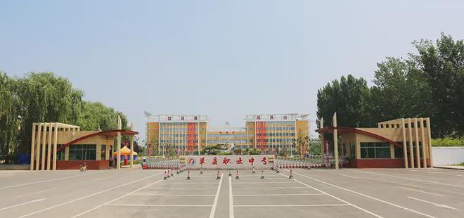 菏泽某学校一女生疑似军训时中暑身亡教育局回应了(图2)