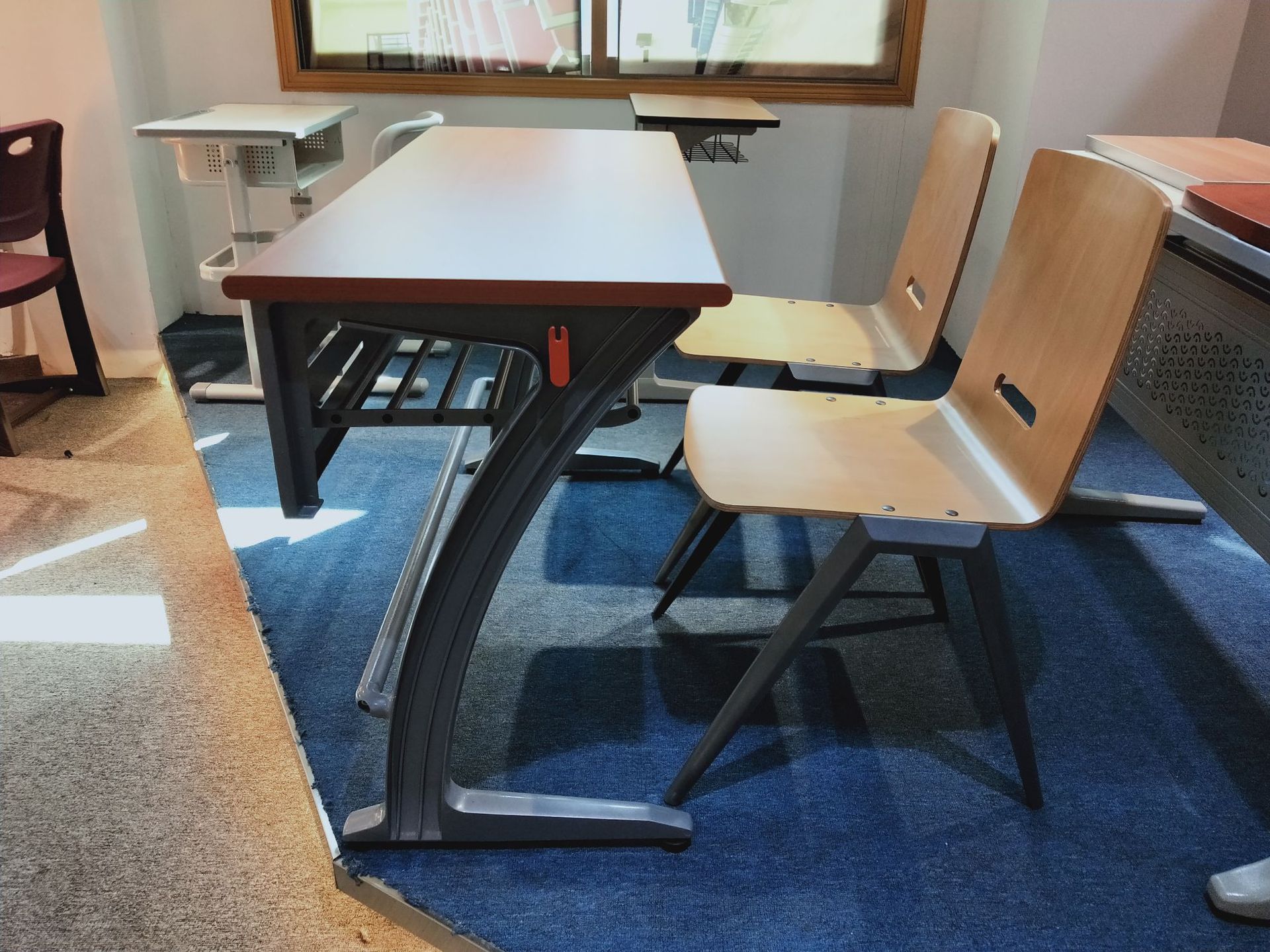克州职业技术学院新校区（新疆天山职业技术大学克州校区）学生课桌椅采购项目的询价公告(图1)