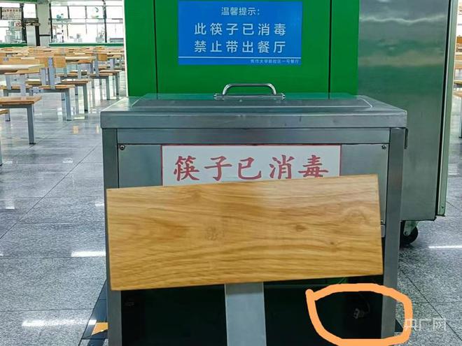 虾滑中吃出蛆虫烤鱼里出现蛆虫红米肠里藏有……食品安全底线一定要守住！(图8)