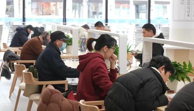占地上千平方米！这座“家门口”的图书馆迎来试运营→(图3)
