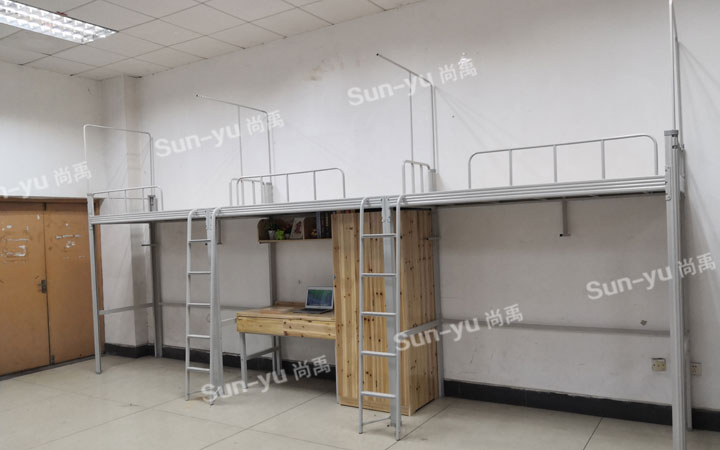 家有白事跪求宿管开门被拒：请用制度“说人话”(图1)