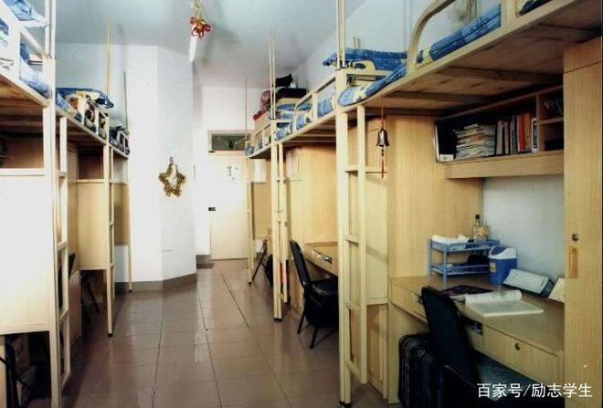 大一新生：宿舍选床位技巧3个位置看似不错实际不行(图3)