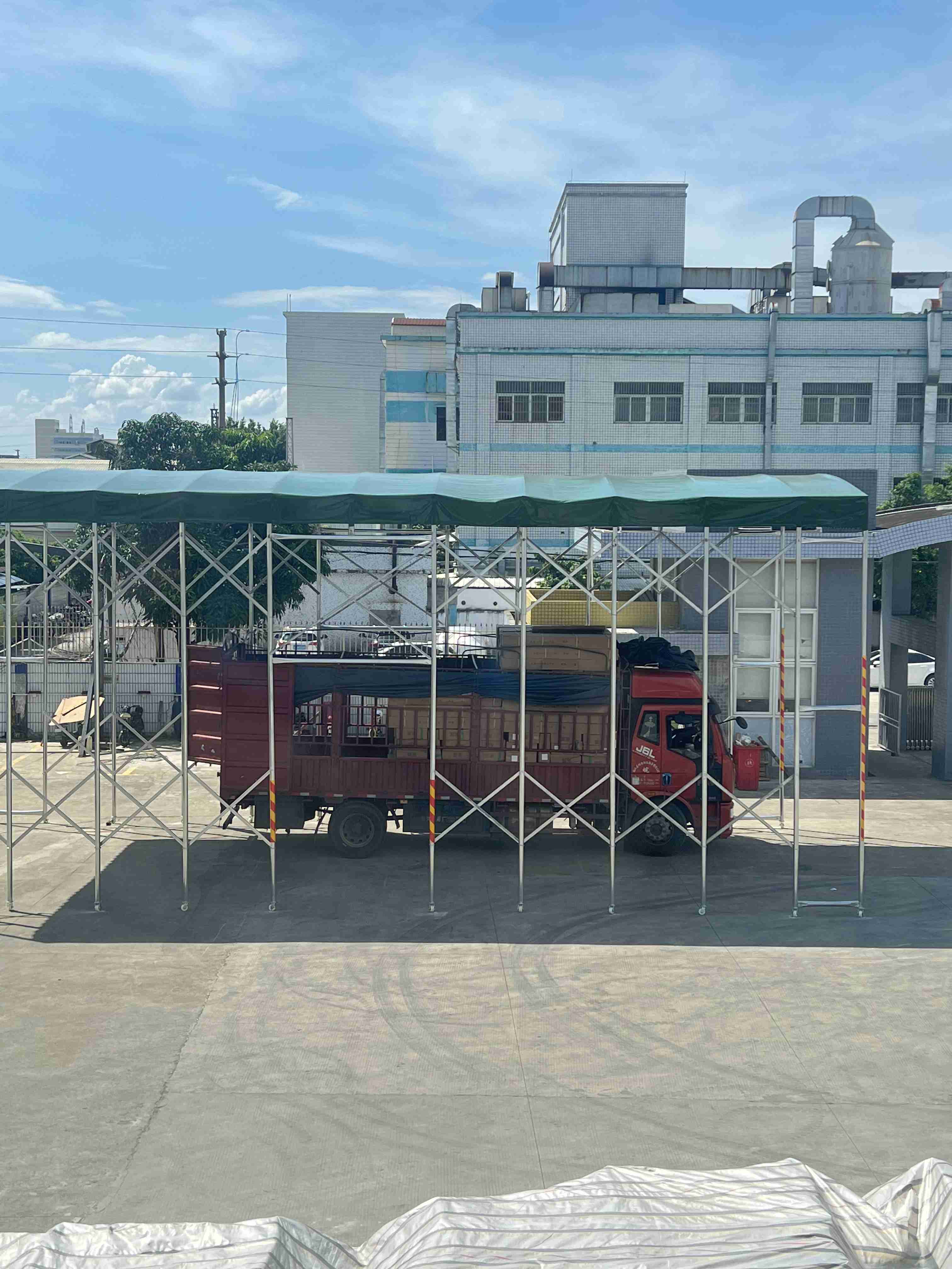九月冲刺筑梦空间 —— 艾尚宿舍家具定制新篇章！(图1)