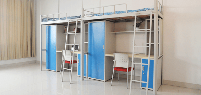 西宁市龙泰小学课桌舞大赛：青春活力舞动校园(图1)