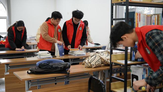 江苏大学：助力考研梦温情满书斋(图3)