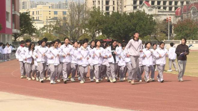 你好新学期！我区各学校做足“功课”迎开学(图1)