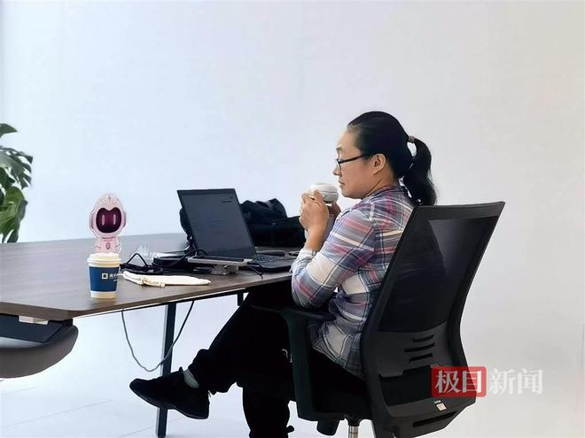 读书、带娃还能开交友趴……光谷家门口的19个共享自习室成“宠青”矩阵(图4)