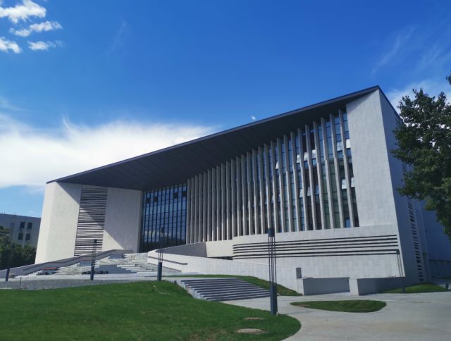 北京工业大学怎么样？接待读者超百万图书馆资源超丰富(图1)