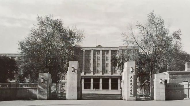 中国最“铁”双非大学分数不高毕业被央企抢着要就业率赶超211(图4)