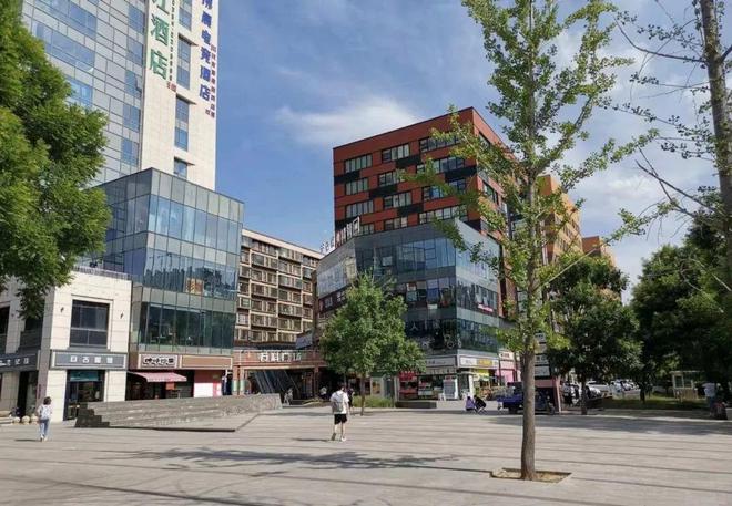 榆次大学生情侣的天堂喧闹冷寂冰火两重天(图1)