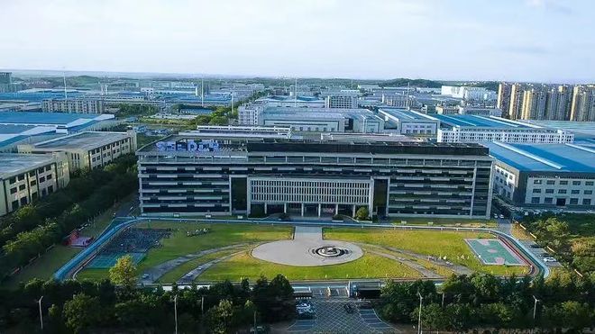 2025年湖南曙光科技技工学校宿舍几人间(图5)