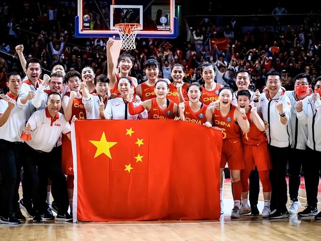 官宣离开！姚明娇妻叶莉重大抉择选择退出为7年坚守画上句号(图4)