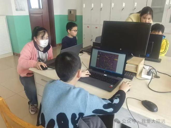 招远市金岭镇中村完全小学开展趣味编程训练纪实(图1)