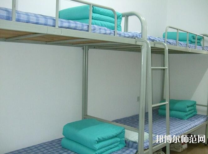 英林龙西小学两间智慧教室投用(图1)