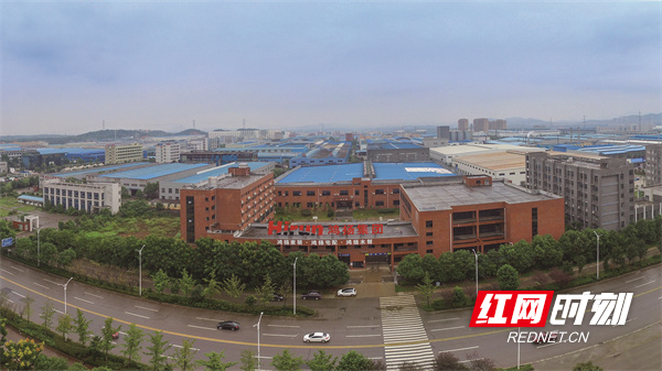 鸿扬家装好口碑丨29年砥砺前行品牌实力铸就行业典范(图1)