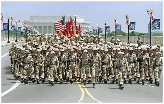 史无前例特朗普生日当天要阅兵加州喊话中国送特殊生日礼物(图11)