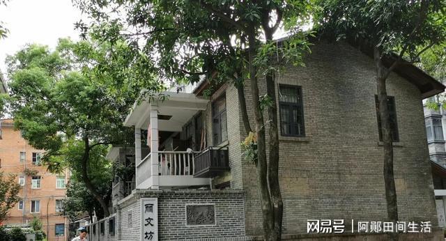 部队大院宿舍管理等级严格什么职务住什么规格楼房清清楚楚(图2)