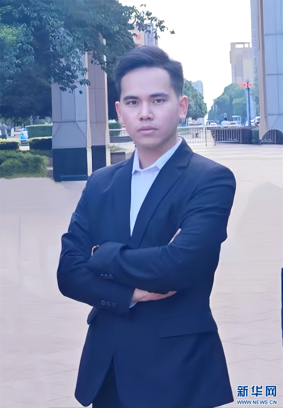 全员共圆博士梦！616宿舍的拼“博”故事_新华网(图4)