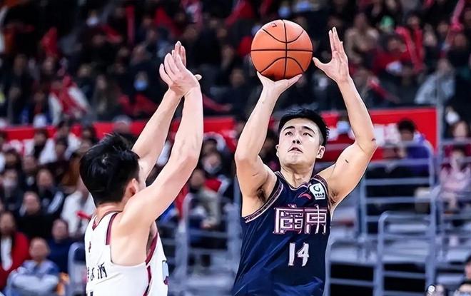 广东宏远首笔签约敲定首钢核心腰伤复发辽宁组团赴美选外援(图1)