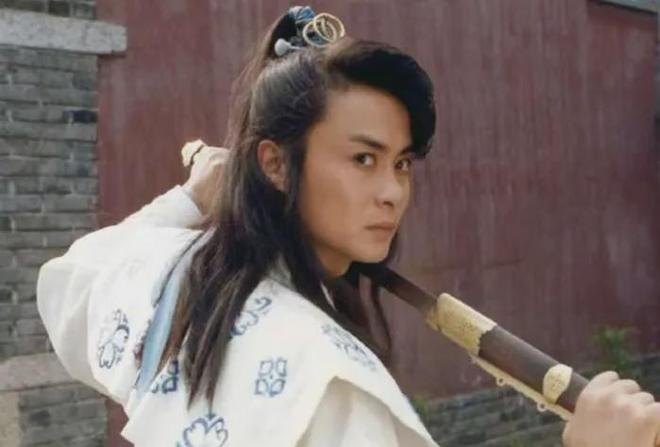 《藏海传》邢岷山演活曹静贤！亲口唱昆曲凭借《白眉大侠》走红(图7)
