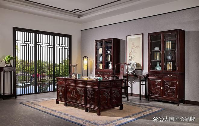 中国红木十大品牌：权威盘点10大经典品牌一见倾心的国货之选！(图1)