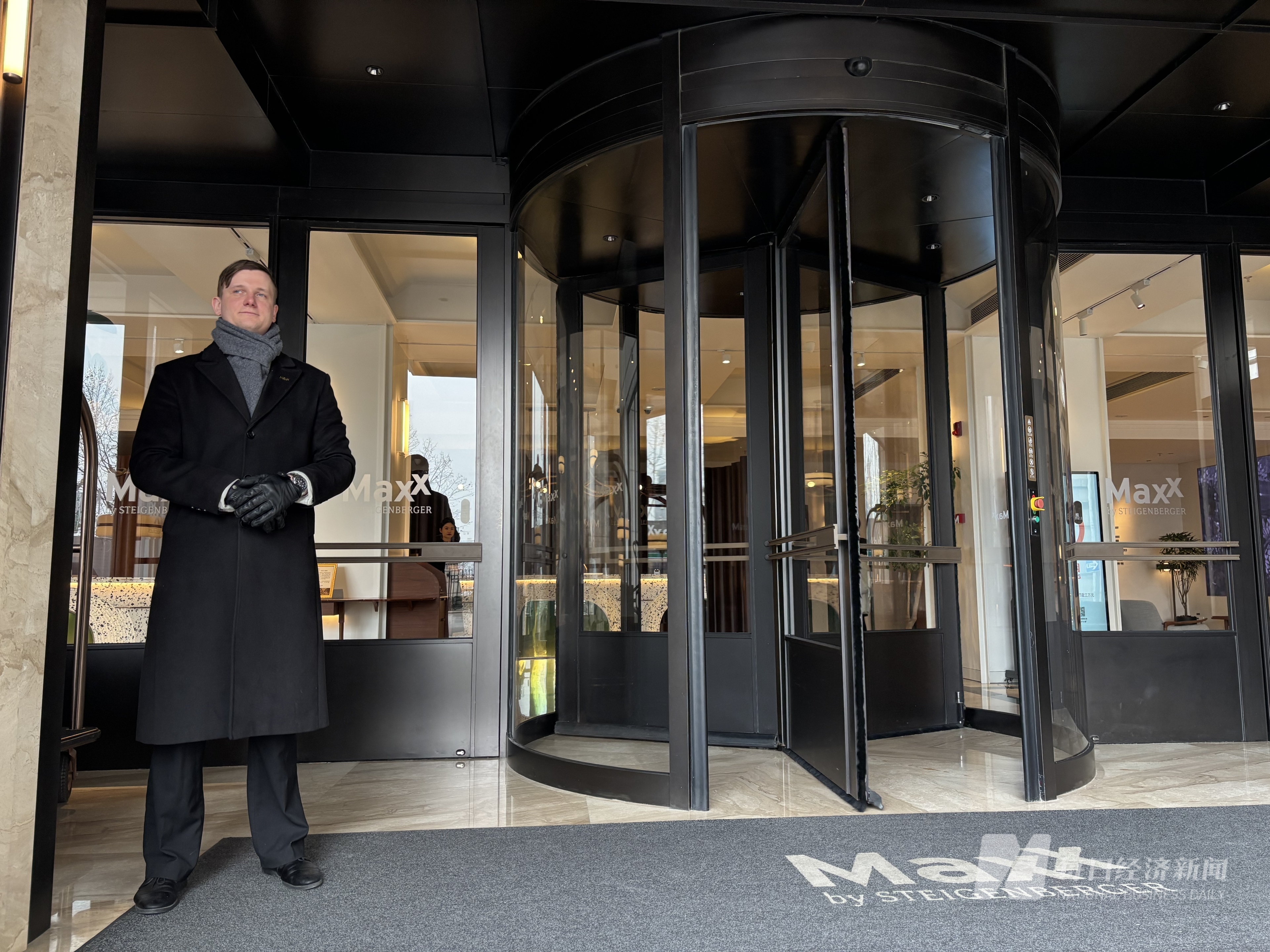 免签“朋友圈”再扩容这里住客九成已是外国人 China Travel带火酒店生意(图1)