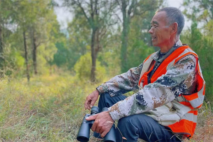 23年行走22万公里 “中国好人”张传林的护林史诗_泉城新闻_大众网(图2)