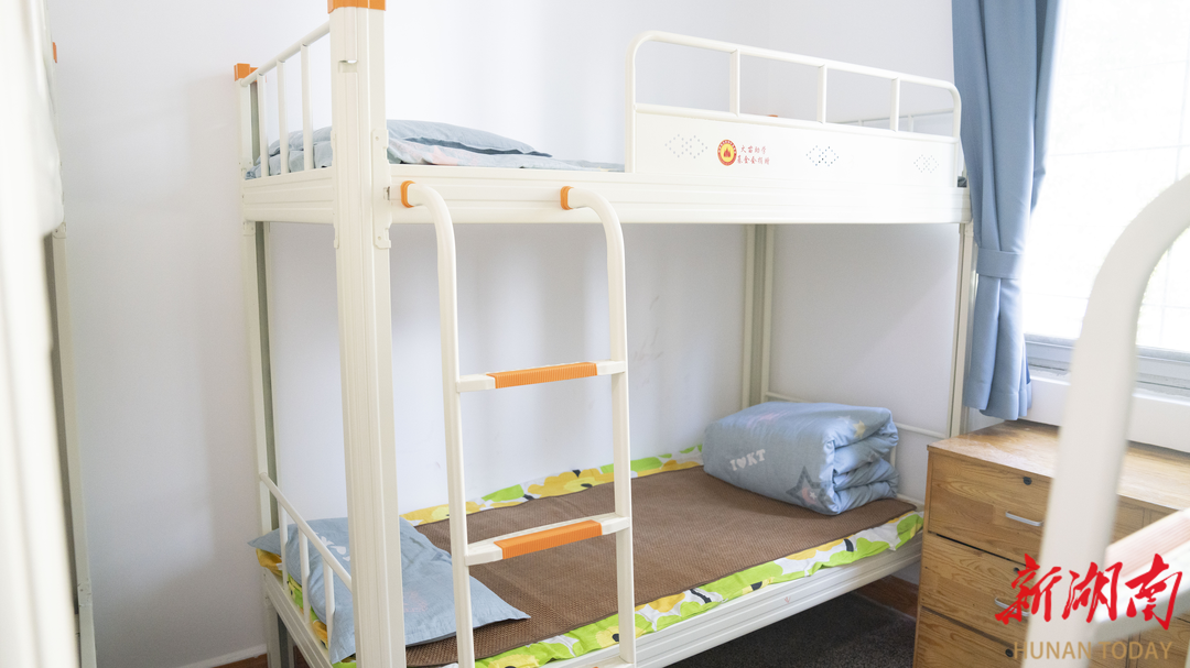 校友深情反哺母校宿舍焕新！衡阳市八中千名学子迎新居(图3)