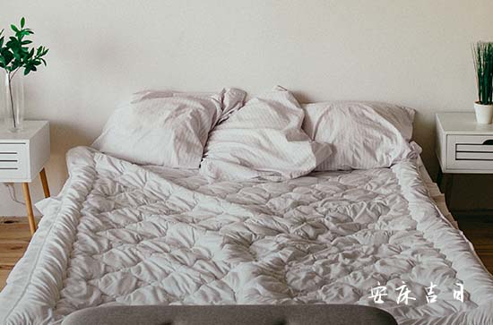 2024年四月哪天安床 四月安床黄道吉日(图1)