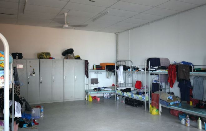 新加坡工人宿舍几乎满员！2025最新数据：入住率高达983%！(图1)