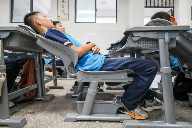 新“国标”出台中小学生躺平午睡要实现了(图3)