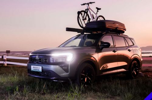 中秋国庆双节“王炸”！全新福特领睿插电混动SUV：一口价+长续航(图2)