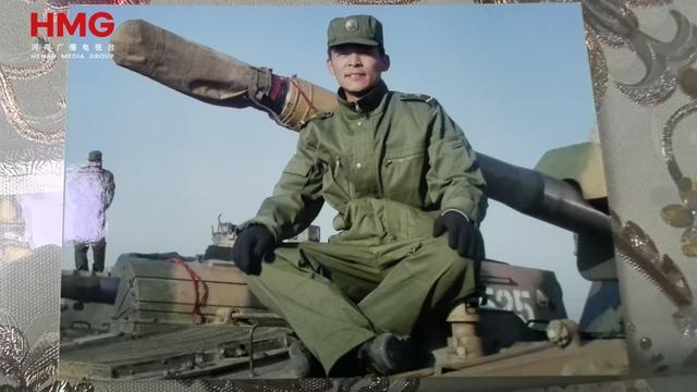 激发磅礴奋进力量！新乡各界干部群众观看九三阅兵(图9)