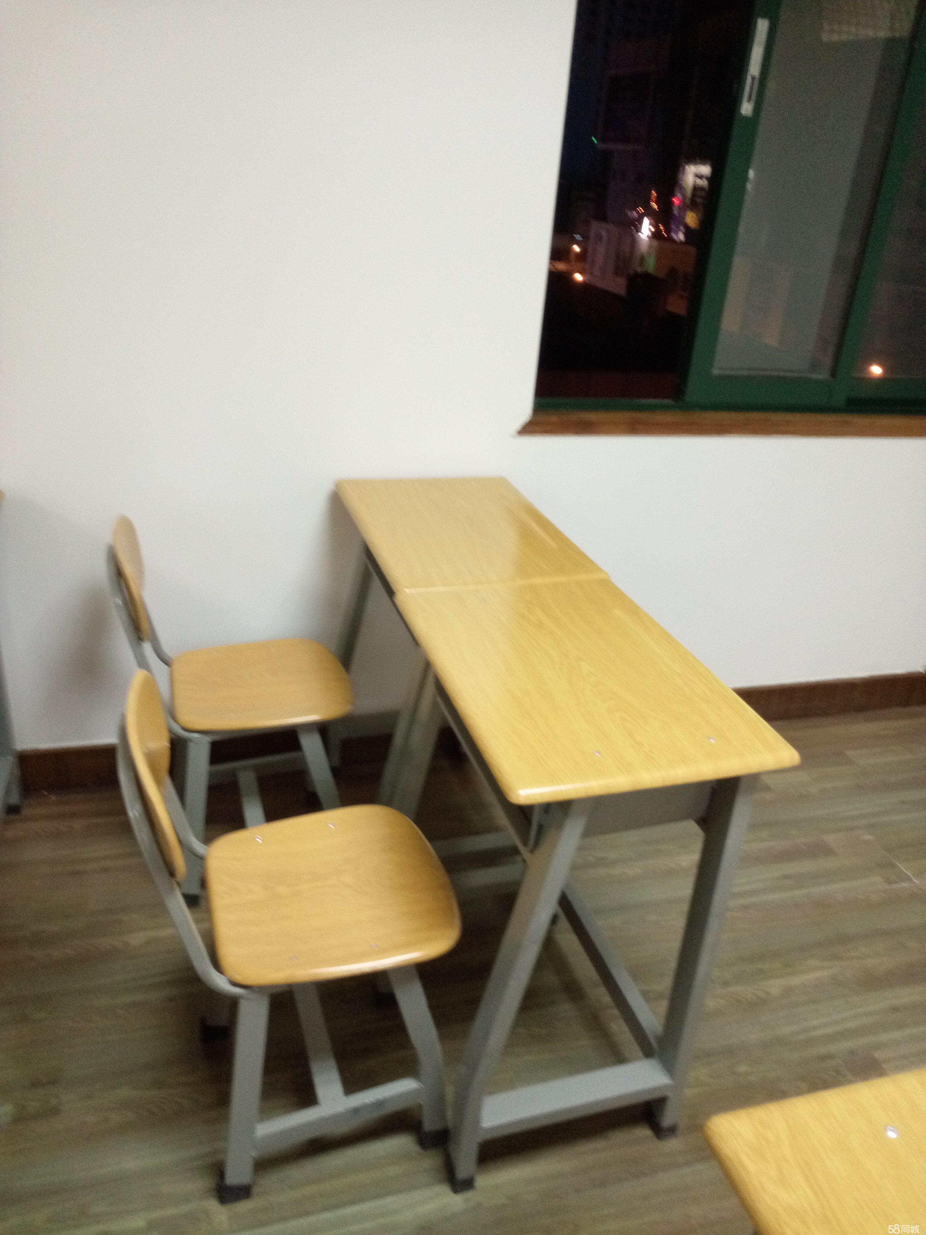 【深圳特区报】课桌椅有了新国标 深圳“躺睡”经验已先行示范给午休孩子最好的“躺平”从来都是认真的(图1)