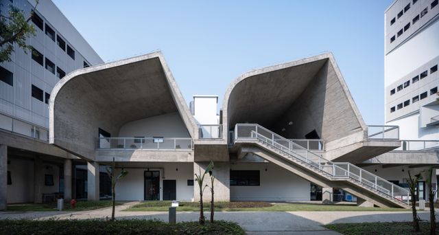 连爆两次！美院校区到底怎么了？网友：双一流大学流粪又流水…(图4)