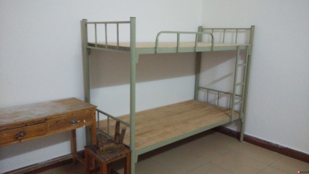 巴里坤哈萨克自治县第二中学学生午休课桌椅、宿舍上床下桌组合及教师周转楼家具提升项目公开招标公告(图1)