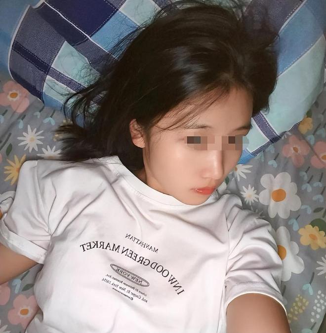 “太大了怎么办？”大学女生第一晚很崩溃网友：身在福中不知福(图1)