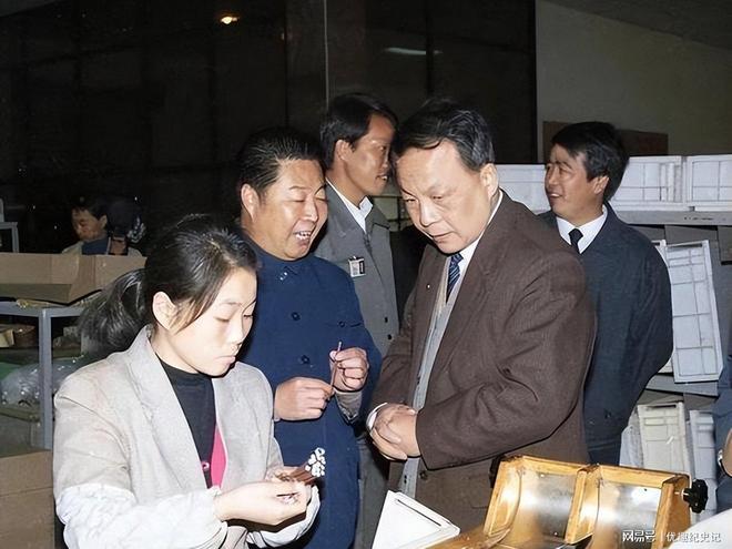 省委副书记家中被盗他引起中央关注从此平步青云受重用(图11)