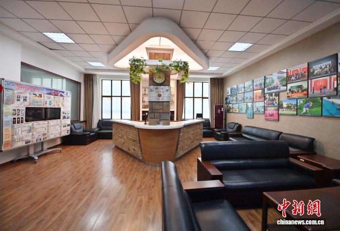 校馆弦歌）穿越时光的对话：在黄大年纪念馆读懂“至诚报国”(图3)