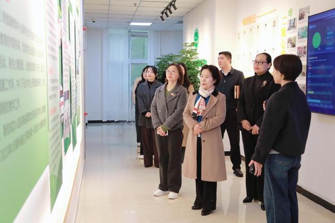 郑州工业应用技术学院党委书记孙爱芳专题调研大学生心理健康教育工作(图1)