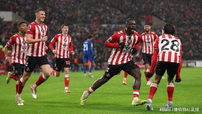 萨拉赫替补后该复出吗？利物浦主场对阵桑德兰阵容面临选择(图2)