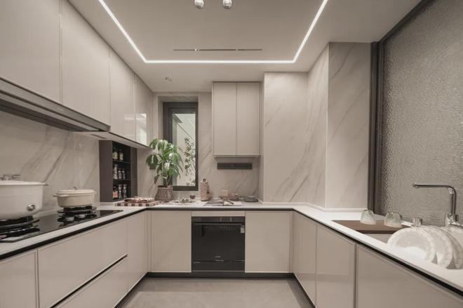 好房热搜@招商序官方售楼处发布：招商序重塑城市高端人居新标杆(图12)