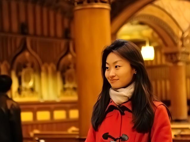 母亲是敬一丹父亲是亿万富豪她嫁英国老公后把公益当成事业(图11)