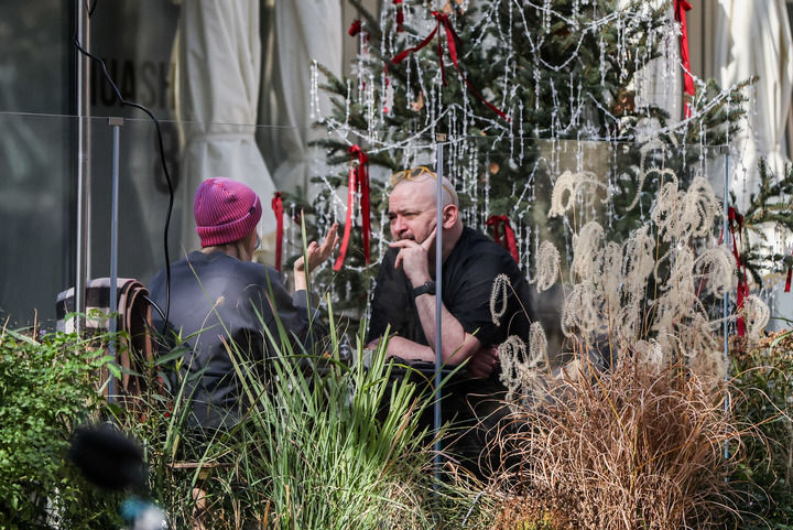 “外摆”点亮日常烟火焕活消费——上海街头正“升温”(图3)